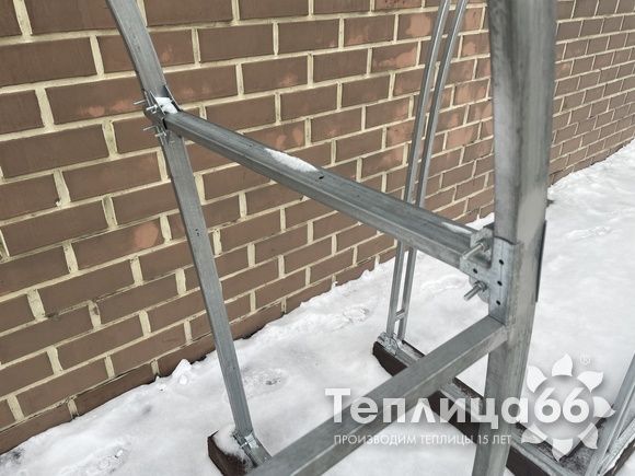 Теплица Рада Астра Люкс, оцинкованный профиль 20х40, покрытие из поликарбоната, шириной 3 метра (шаг 1 м)